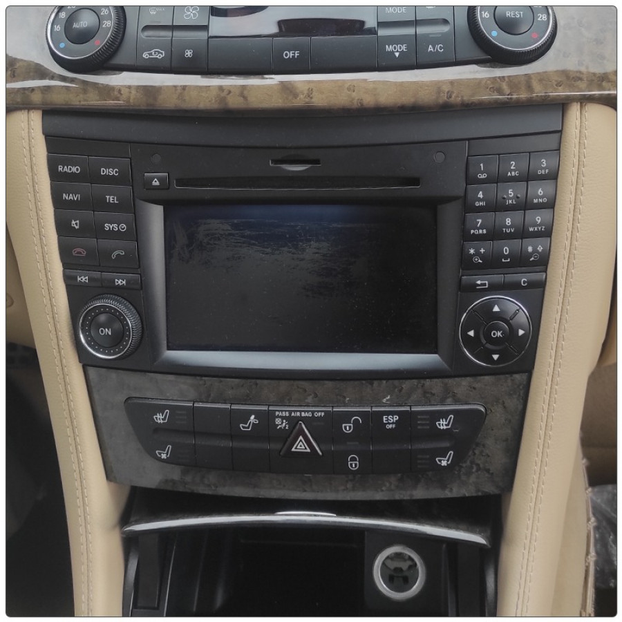 Штатная магнитола Lesko для Mercedes-Benz CLS I (C219) Рестайлинг 2008-2010 экран 9" 4/32Gb 4G Wi-Fi GPS Top
