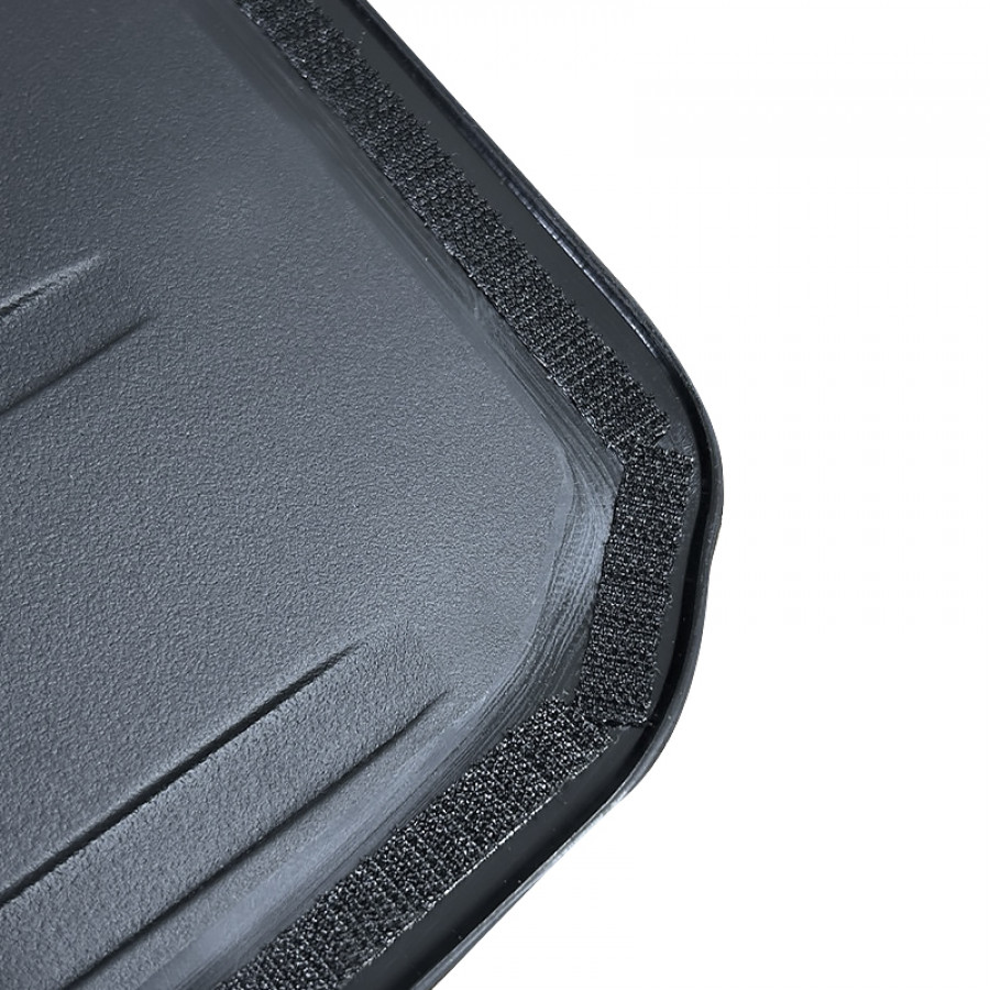 Защитная накладка Tesla Model 3 (TSL22062401) в багажник на задние спинки сидений Black